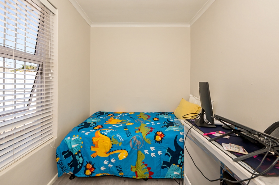 2 Bedroom Property for Sale in Thornton Western Cape